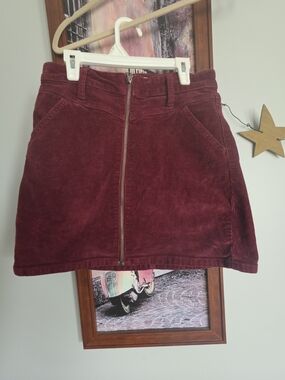 Corduroy Zip-Front Mini Skirt in Burgundy